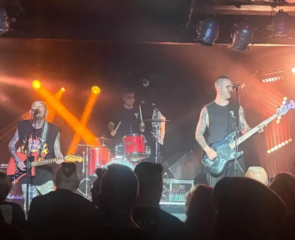 The Meteors performing live in England, 2026.
